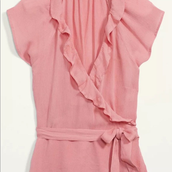 Old Navy Ruffled Tie-Belt Crinkle-Textured WrapTop - Picture 4 of 5